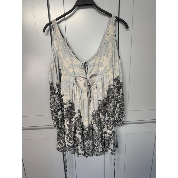 Free People Gray‎ Floral Mini Dress Sz Medium Penny Lover Cold Shoulder  Chiffon - Picture 11 of 15